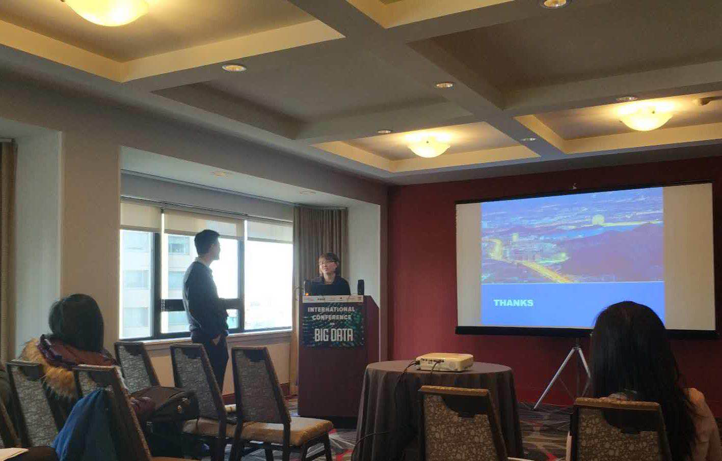 黄珊珊同学作报告